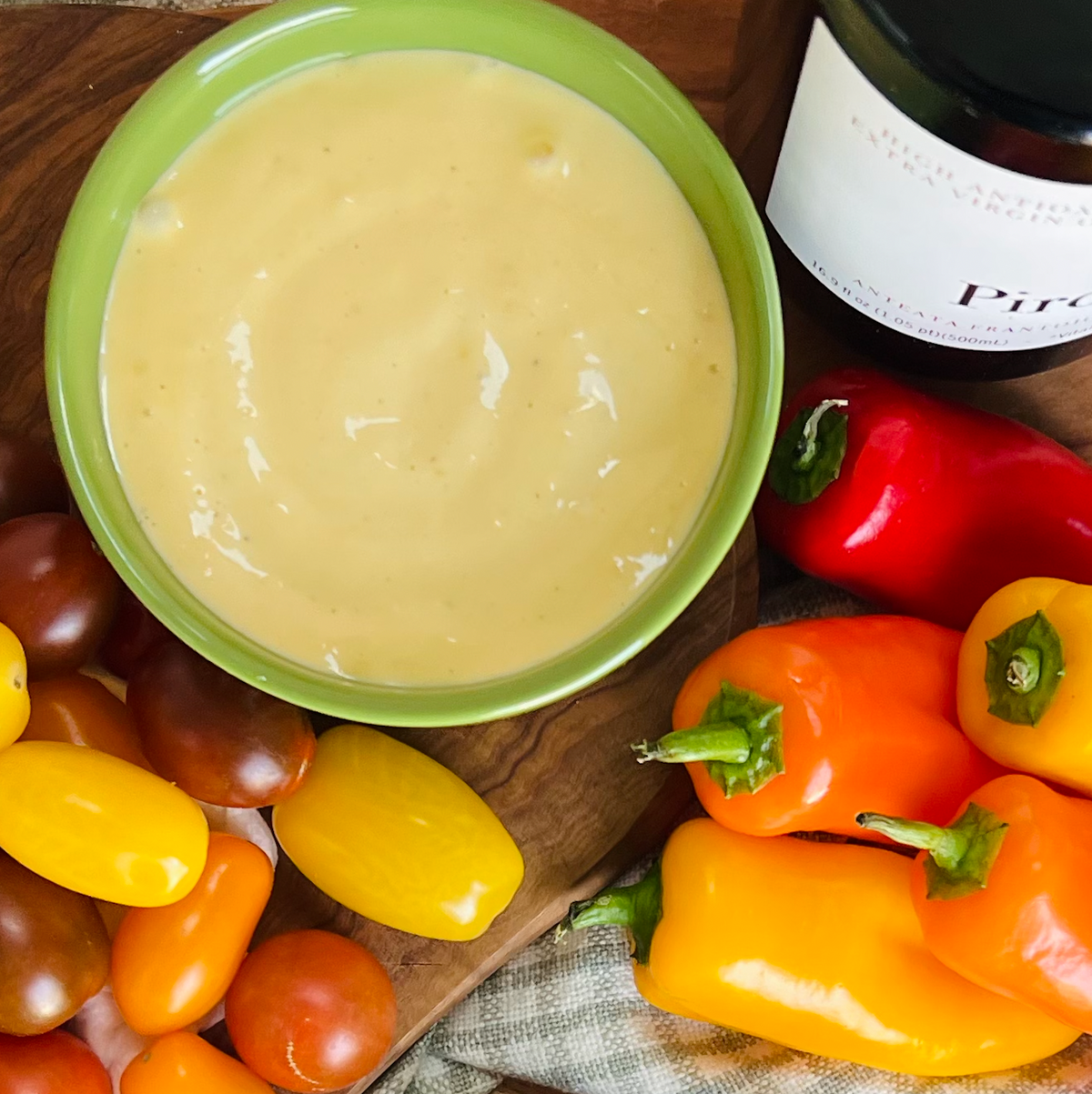 Aïoli à l'huile d'olive Piro dans un bol